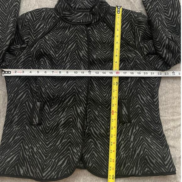 Sandro Sportswear Womens Size XL Black Gray Animal Print Short Coat - Picture 10 of 12